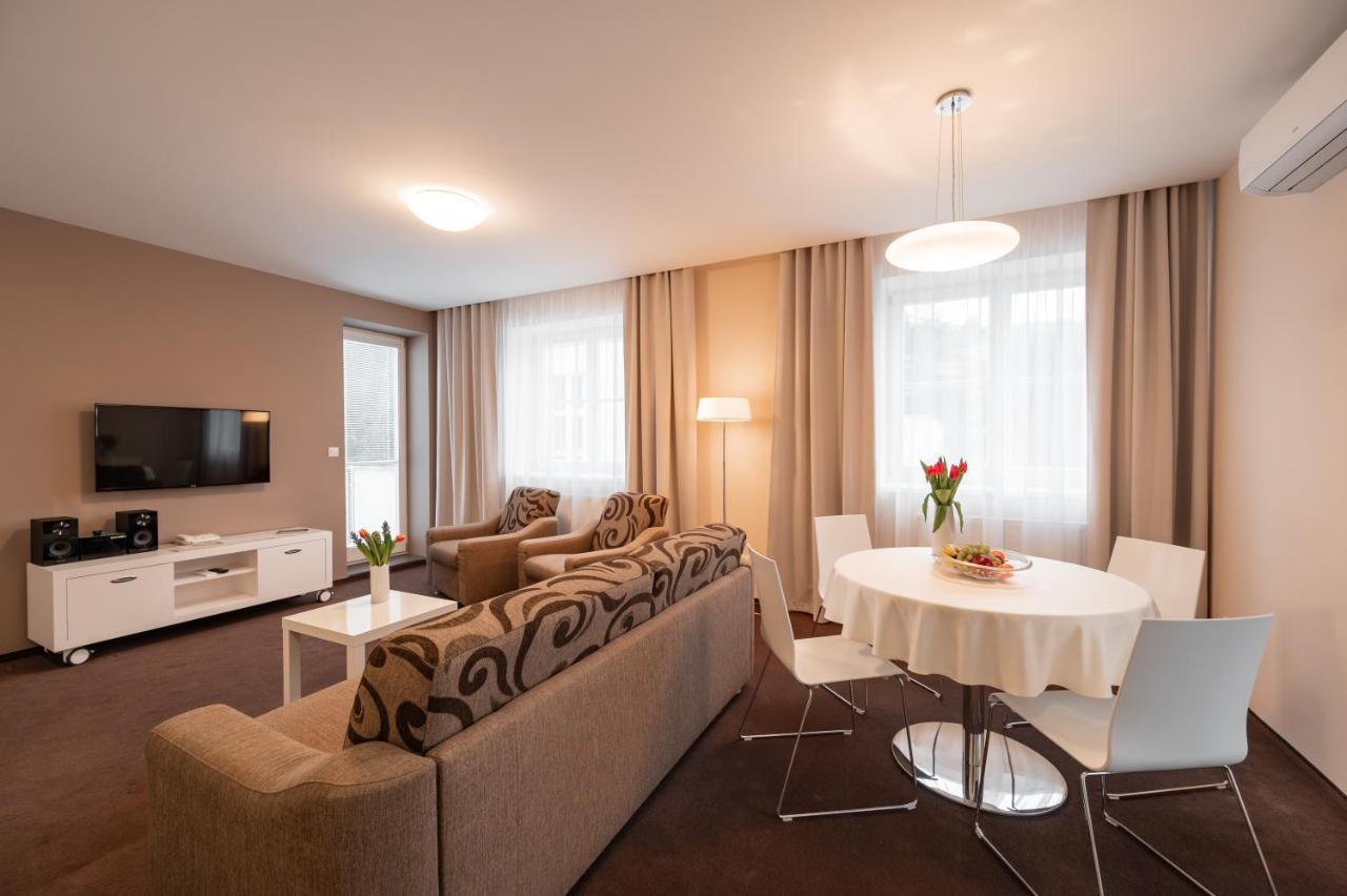 Hotel Vila Viola Luhačovice Εξωτερικό φωτογραφία