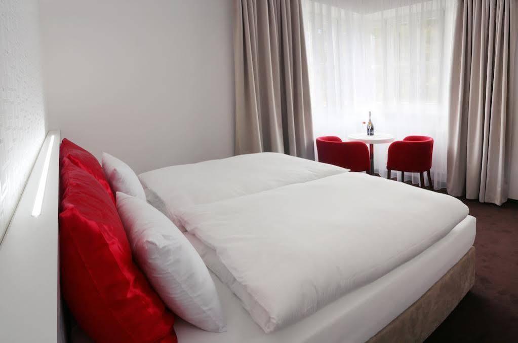 Hotel Vila Viola Luhačovice Εξωτερικό φωτογραφία